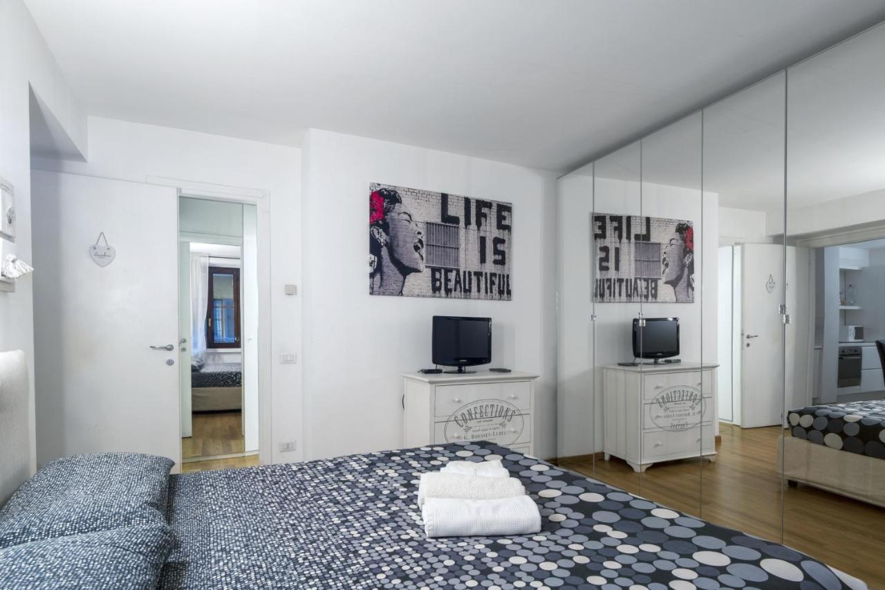 Cozy & Comfy Apt In Navigli Area Milaan Buitenkant foto