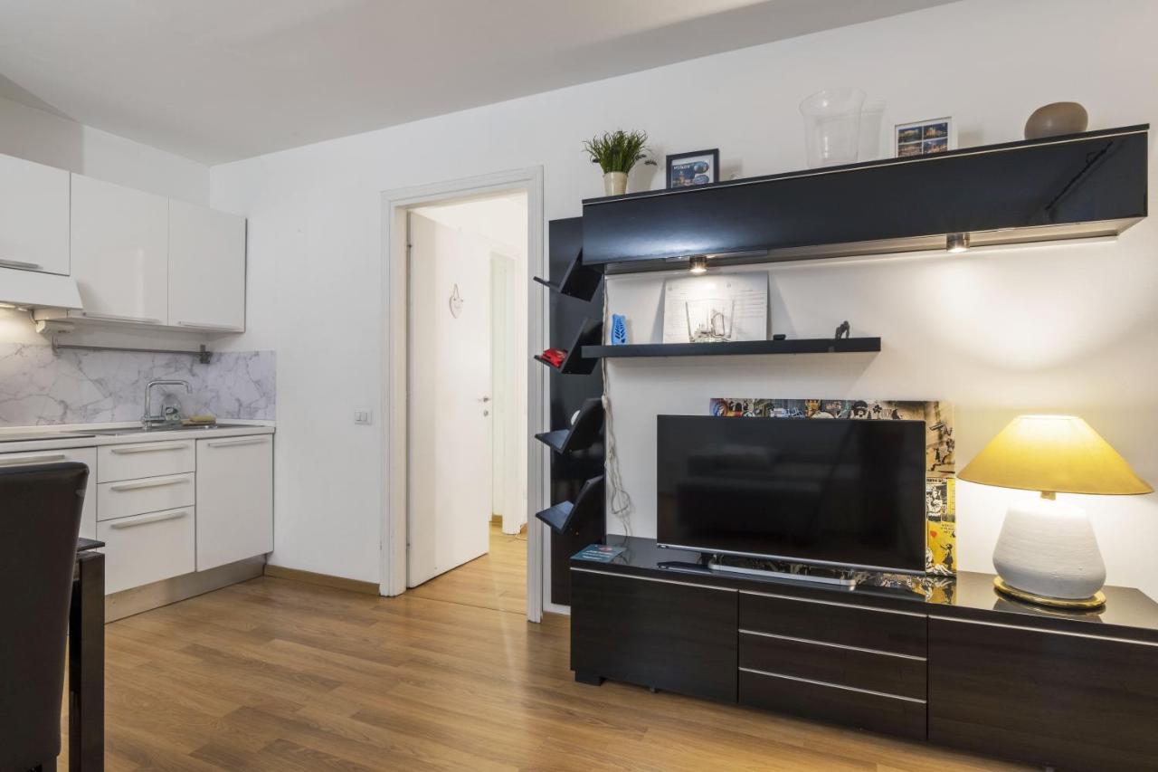 Cozy & Comfy Apt In Navigli Area Milaan Buitenkant foto
